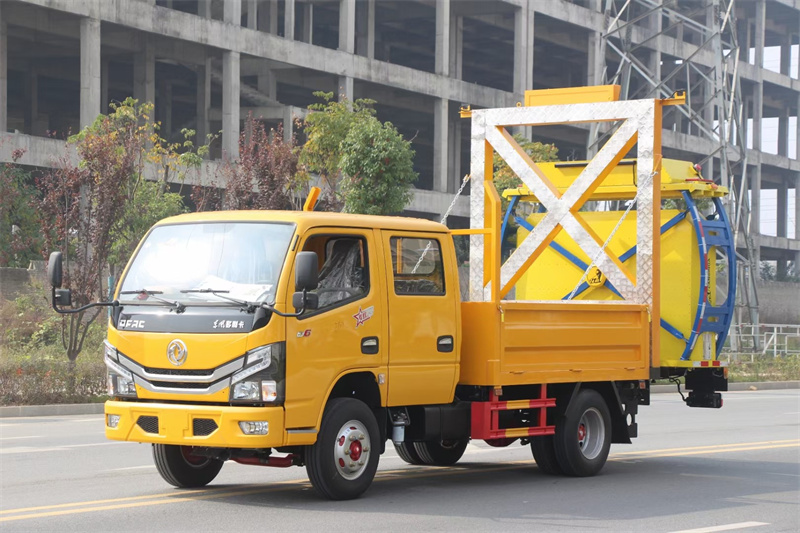 江鈴藍(lán)牌防撞緩沖車